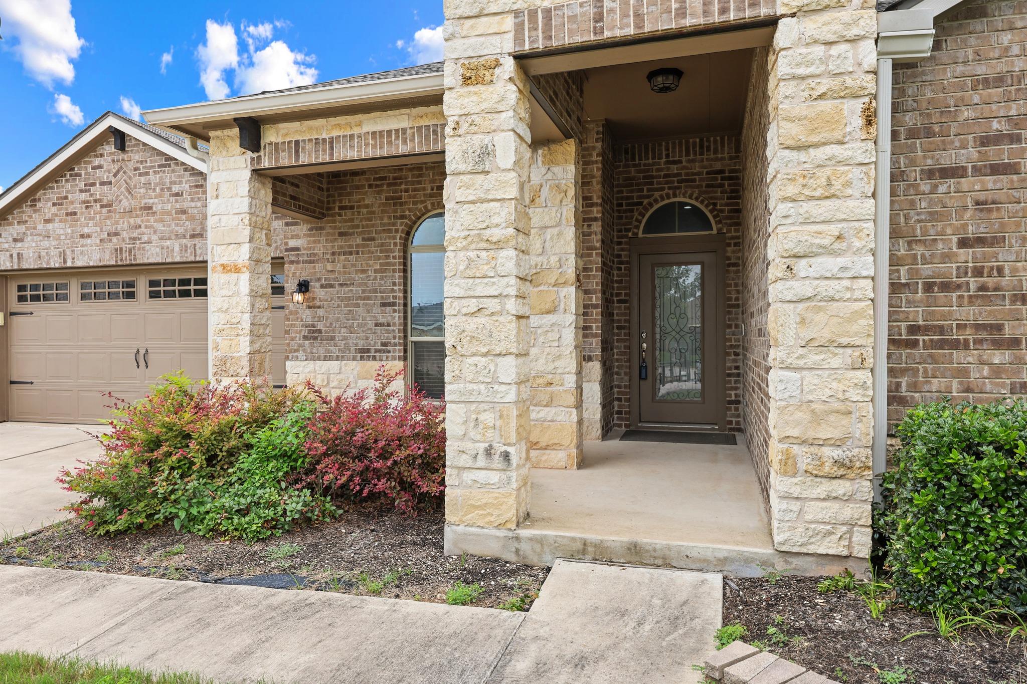 1018 Granbury CV