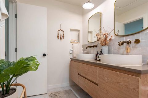Tiny photo for 1601 Faro DR #1303, Austin, TX 78741 (MLS # 8101262)