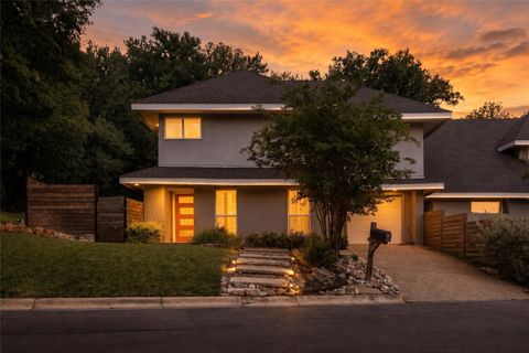Photo of 2101 Airole WAY #A, Austin, TX 78704 (MLS # 1841364)