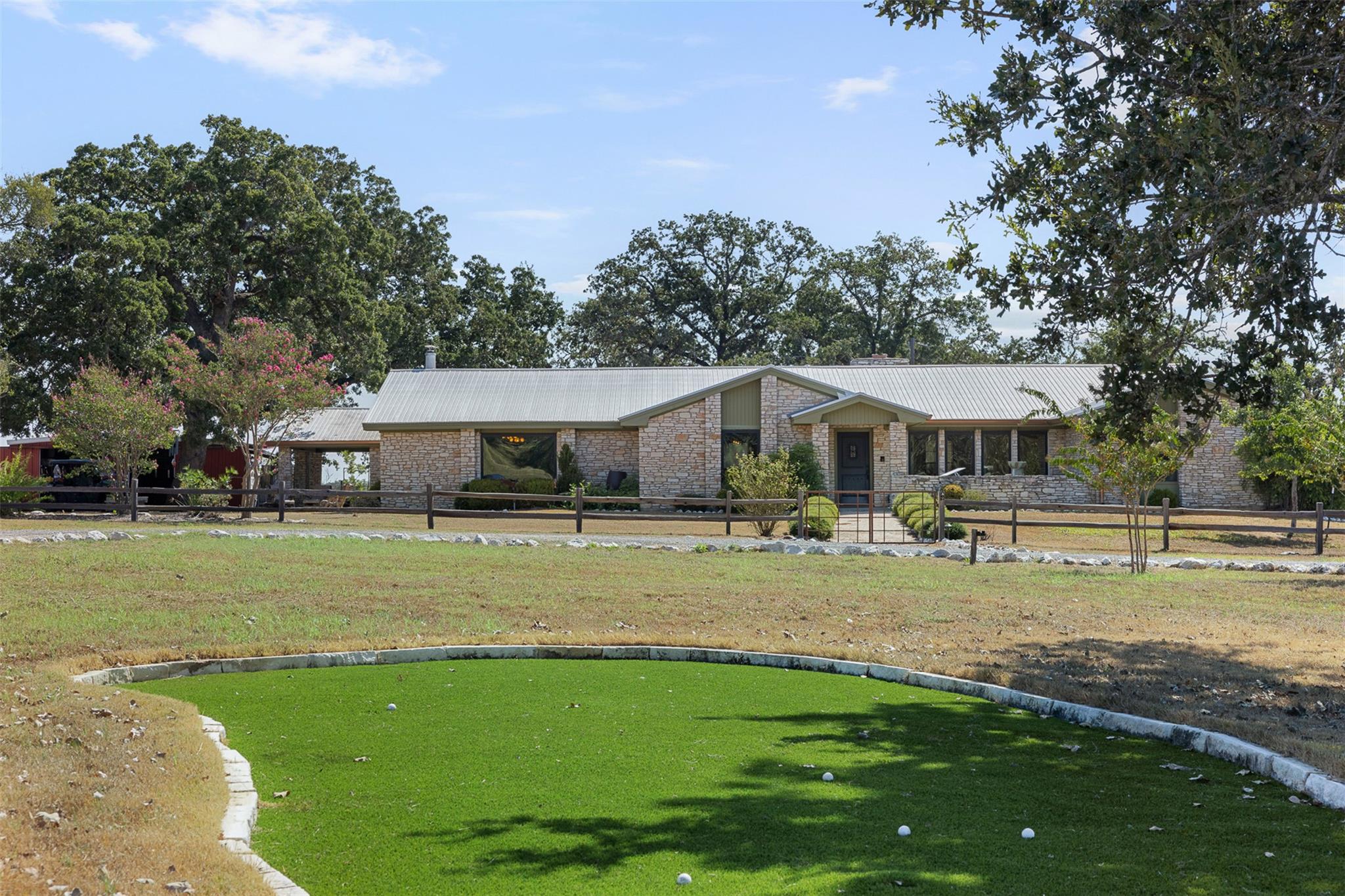 1045 Private Road 7005