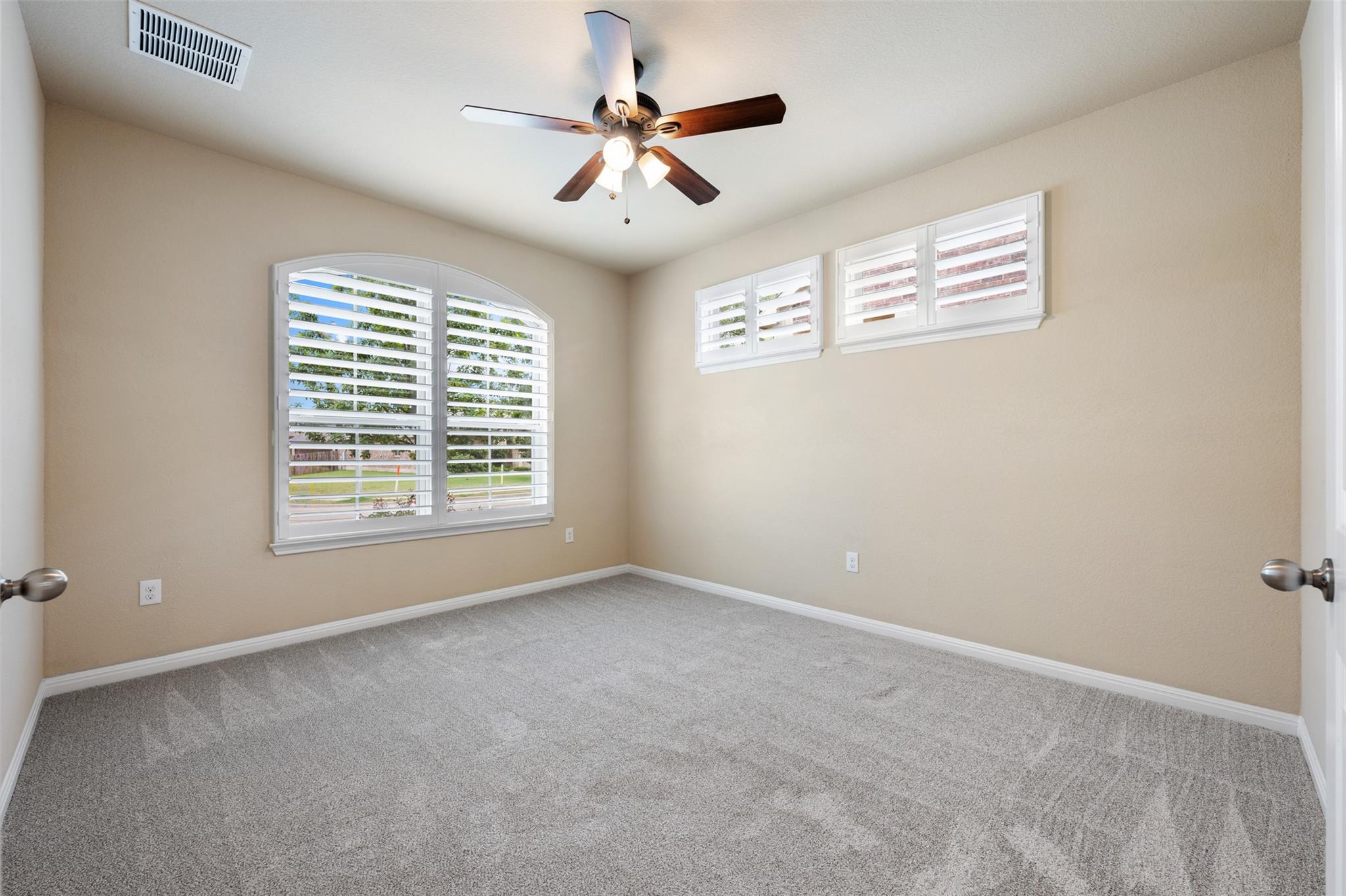 533 Flag LN