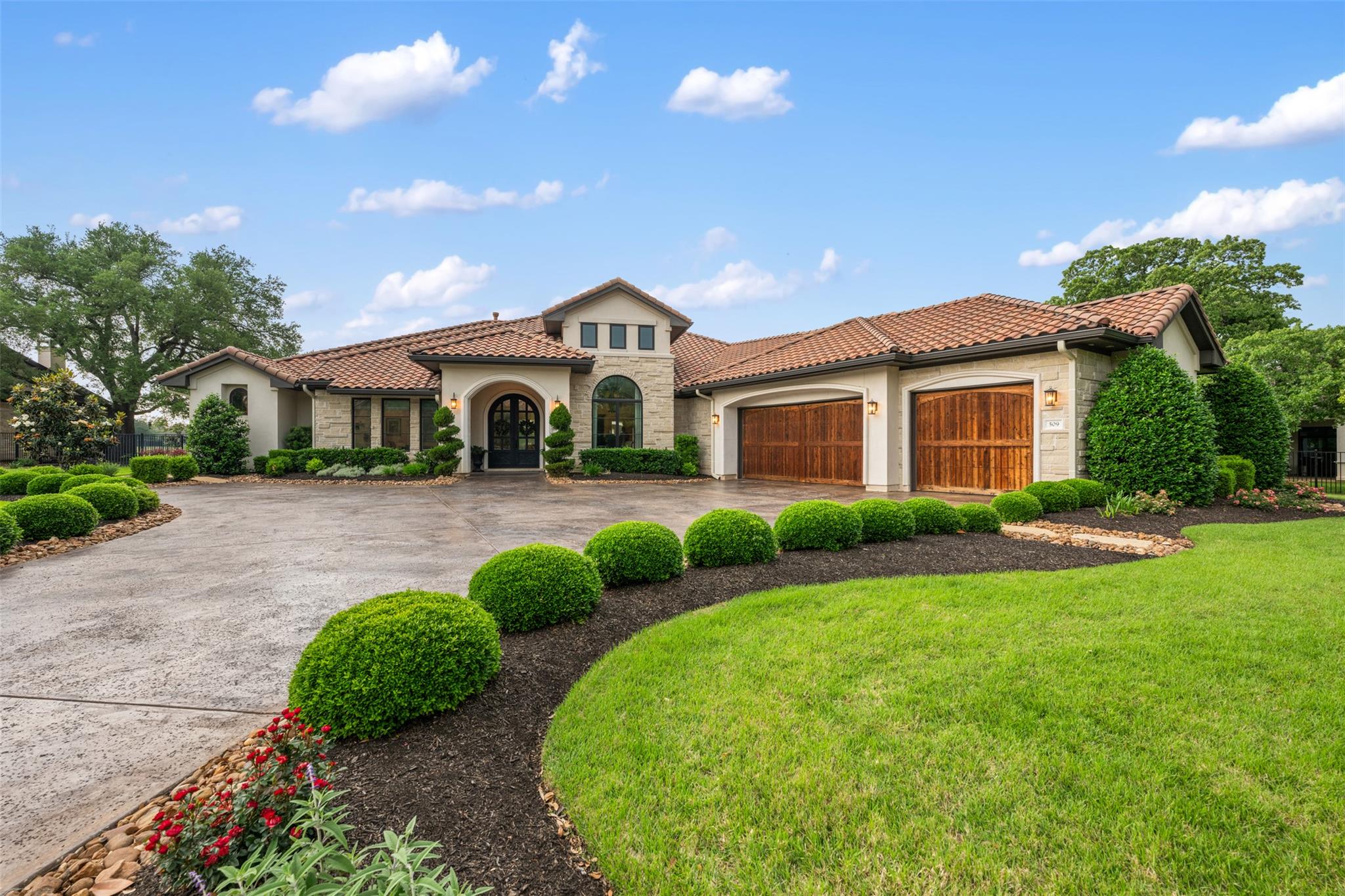 509 Indigo LN