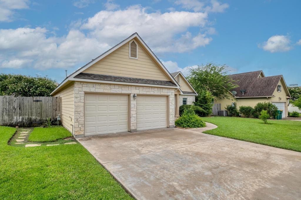 365 Rose Mayer LOOP