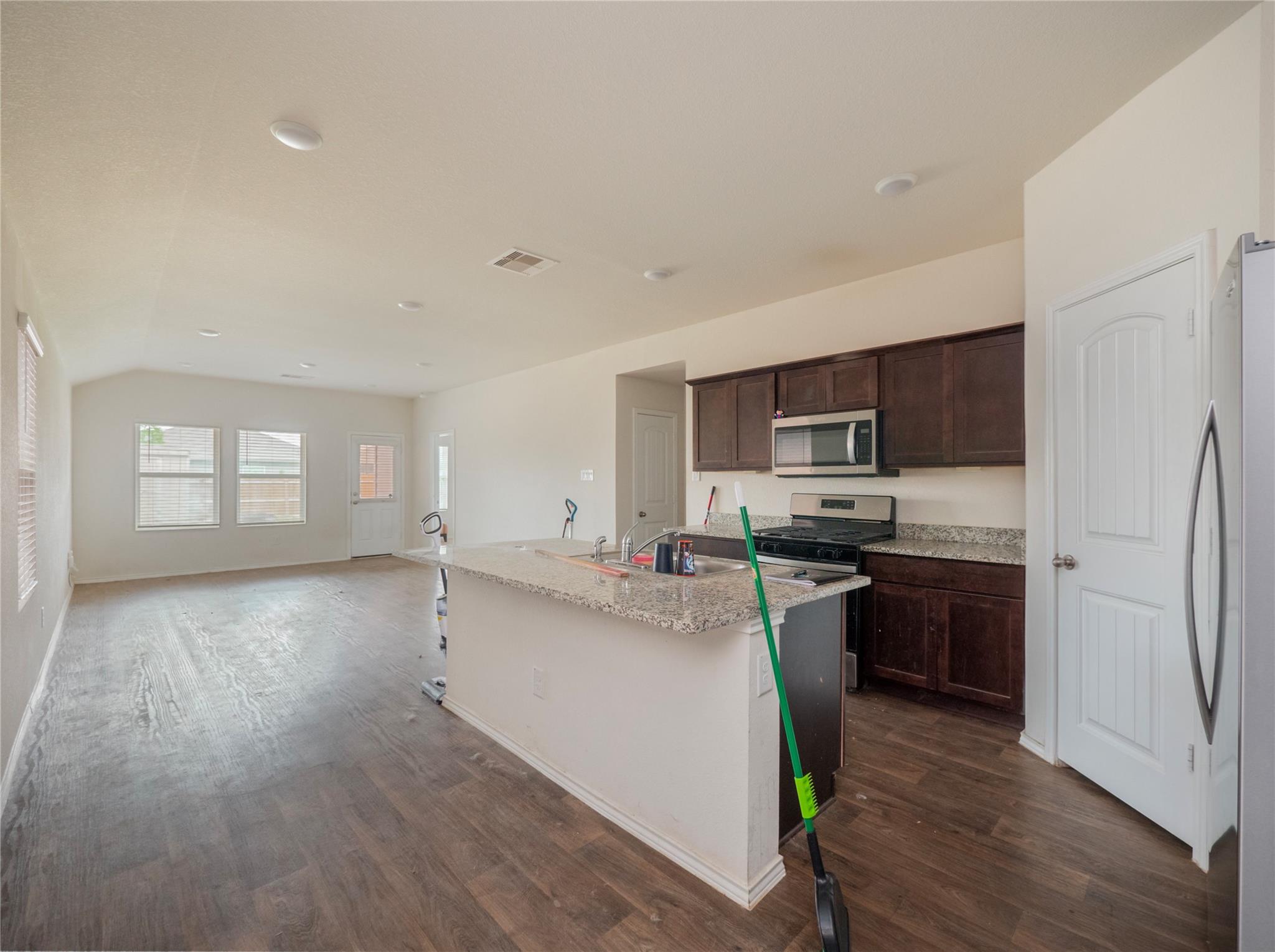205 Granary DR