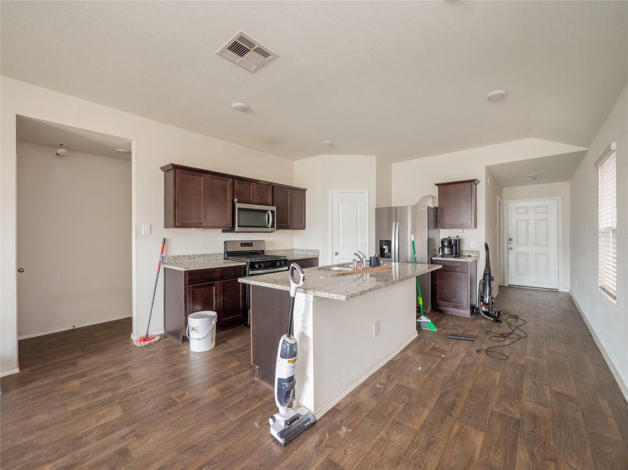205 Granary DR