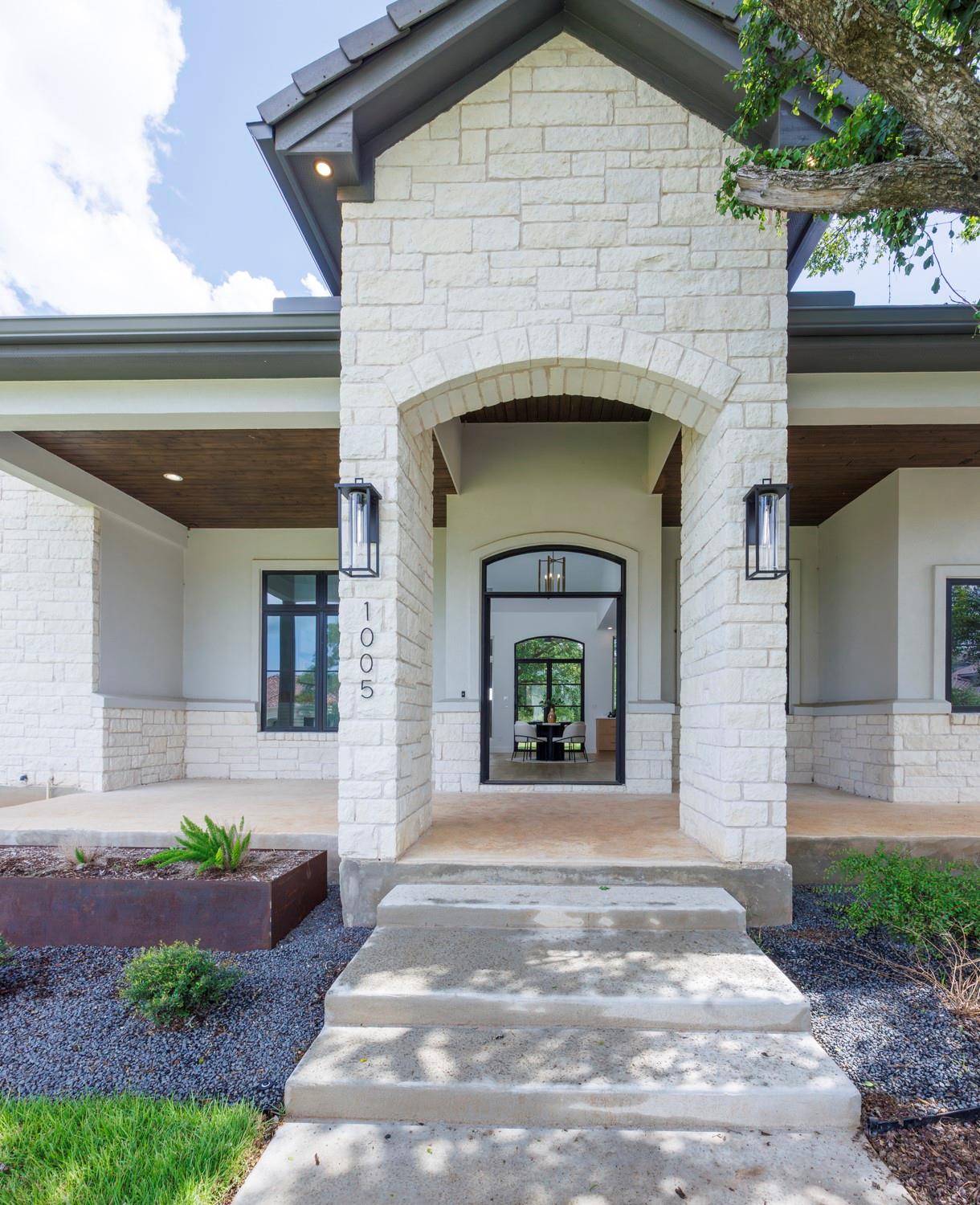 1005 Cimarron Hills TRL W