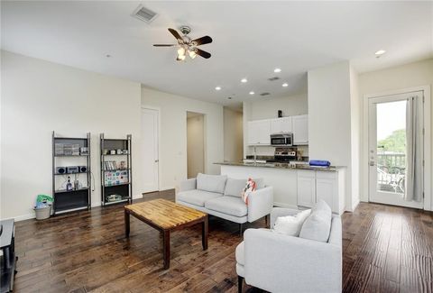 Photo of 2708 San Pedro ST #301, Austin, TX 78705 (MLS # 6977113)