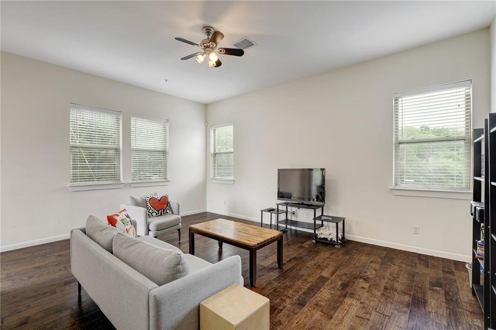 2708 San Pedro ST 301