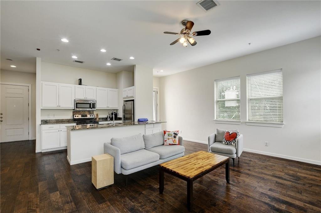 2708 San Pedro ST 301