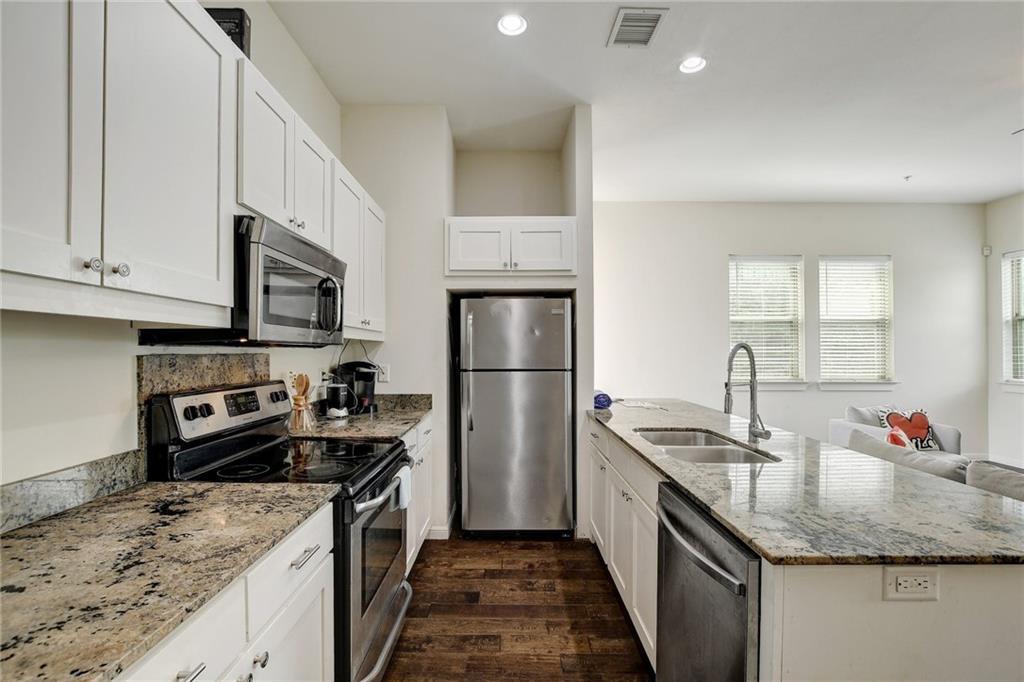 2708 San Pedro ST 301