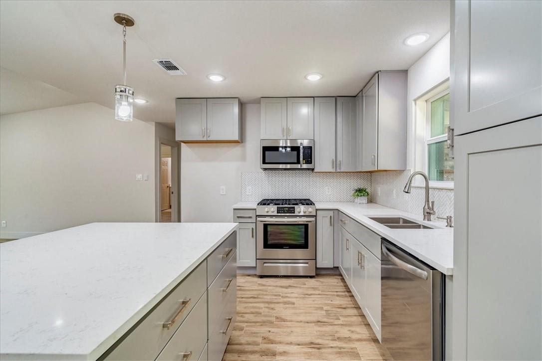 2603 Mesquite LN