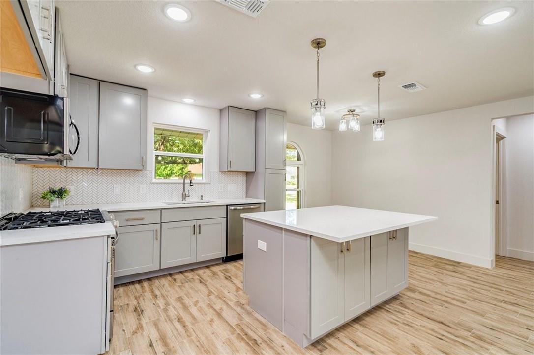 2603 Mesquite LN