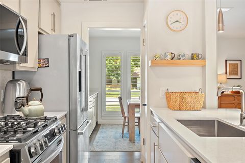 Tiny photo for 2611 Coatbridge DR, Austin, TX 78745 (MLS # 6696491)
