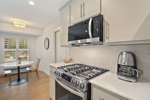 Tiny photo for 2611 Coatbridge DR, Austin, TX 78745 (MLS # 6696491)