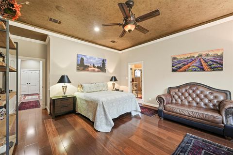 Single Family Residence in Conroe TX 11939 Scarlet Oak TRL 25.jpg