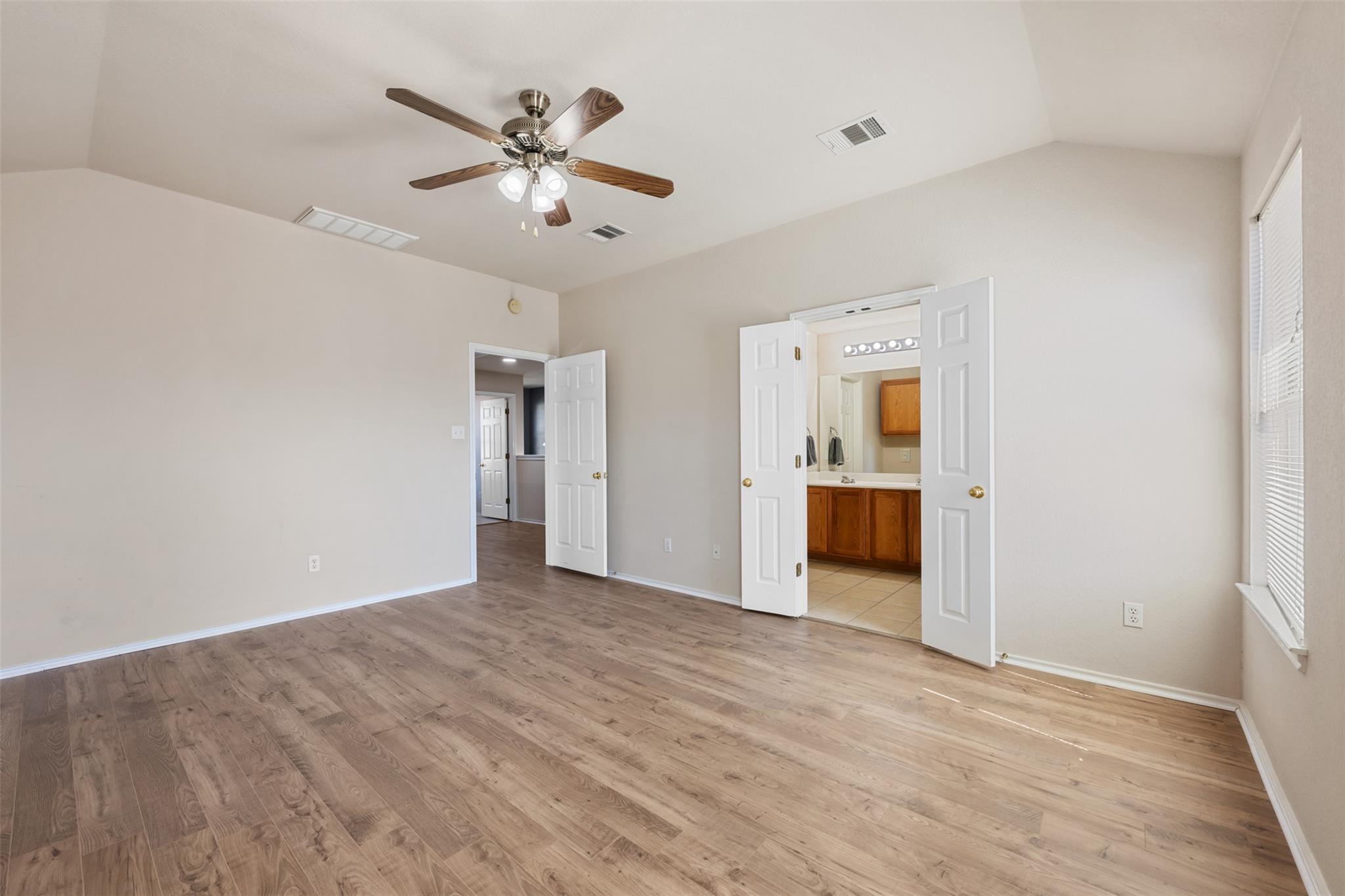 Austin, Texas 78744, United States, 3 Bedrooms Bedrooms, ,3 BathroomsBathrooms,Residential,Active,228264