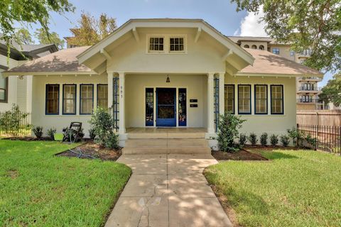 Photo of 903 Shoal Cliff CT, Austin, TX 78705 (MLS # 7945387)