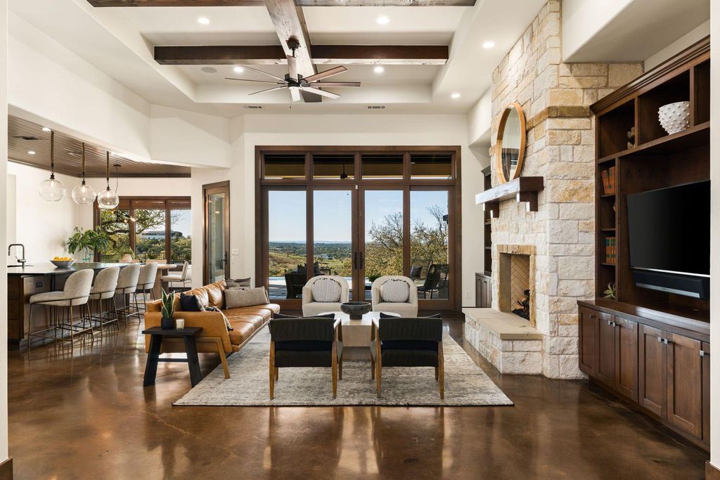 Photo of 7724 Lynchburg DR, Austin, TX 78738 (MLS # 3654133)