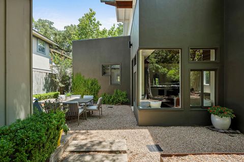 Tiny photo for 1001 Daniel DR, Austin, TX 78704 (MLS # 4454167)