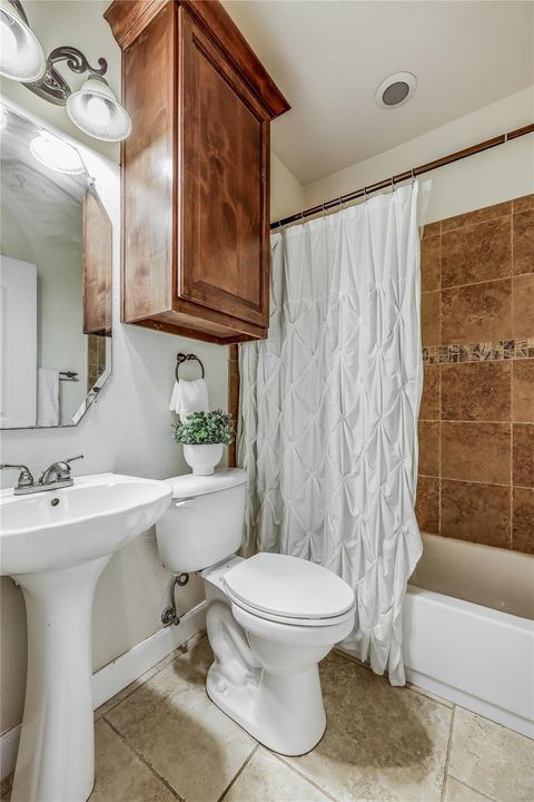 Tiny photo for 20638 Highland Lake DR, Lago Vista, TX 78645 (MLS # 3832075)