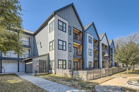 Photo of 3101 Govalle Ave #103, Austin, TX 78702 (MLS # 9240556)