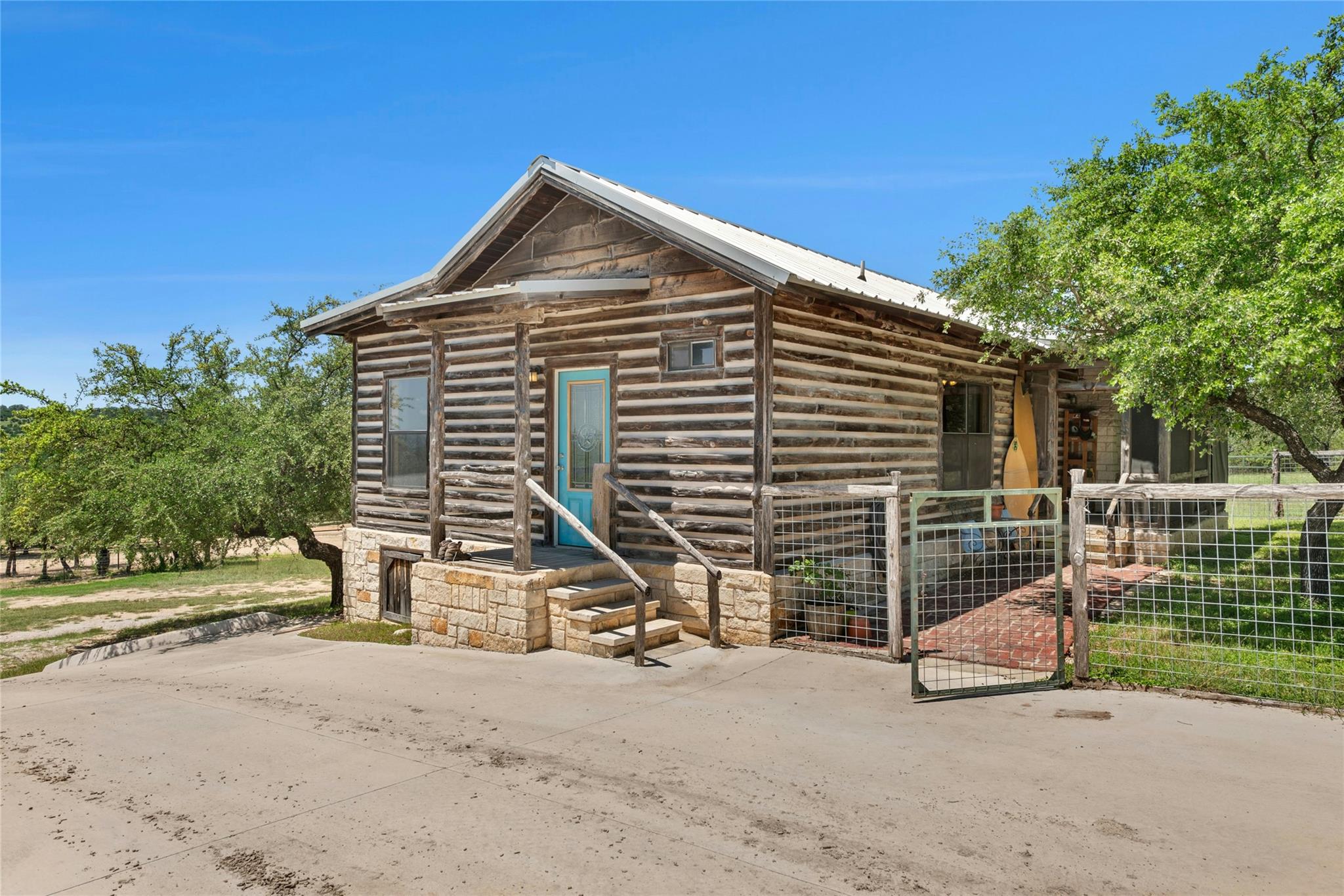 496 Middleton RD