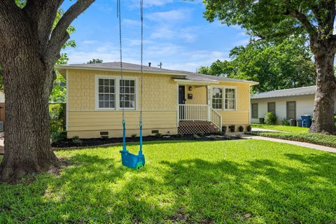 Tiny photo for 5010 W Frances PL, Austin, TX 78731 (MLS # 5975093)