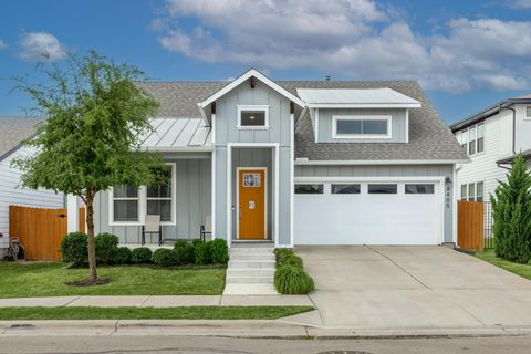 Photo of 8405 Hubble WALK, Austin, TX 78744 (MLS # 6244259)