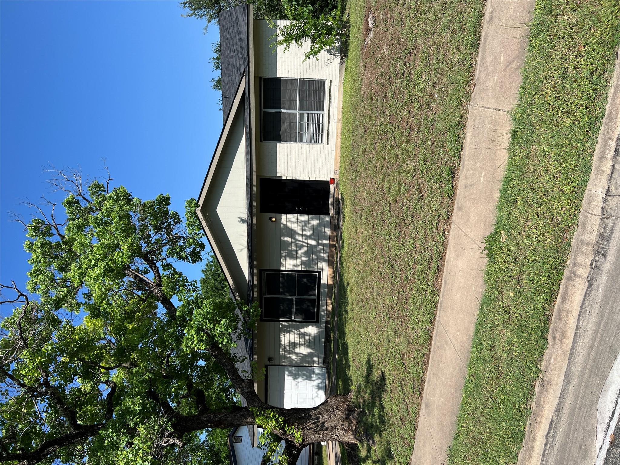 2202 Dove Springs DR