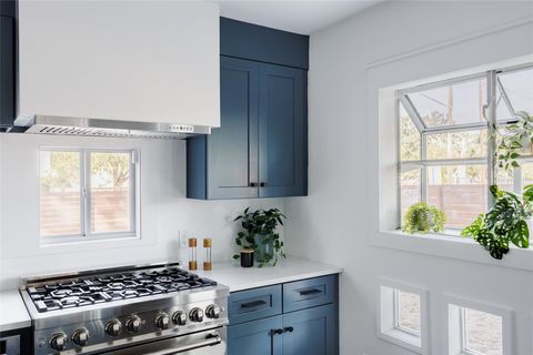 Tiny photo for 1315 Comal ST, Austin, TX 78702 (MLS # 9129838)