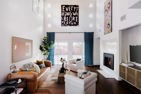 Tiny photo for 1315 Comal ST, Austin, TX 78702 (MLS # 9129838)