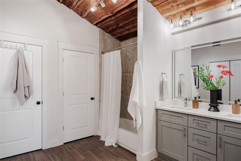 Tiny photo for 1315 Comal ST, Austin, TX 78702 (MLS # 9129838)