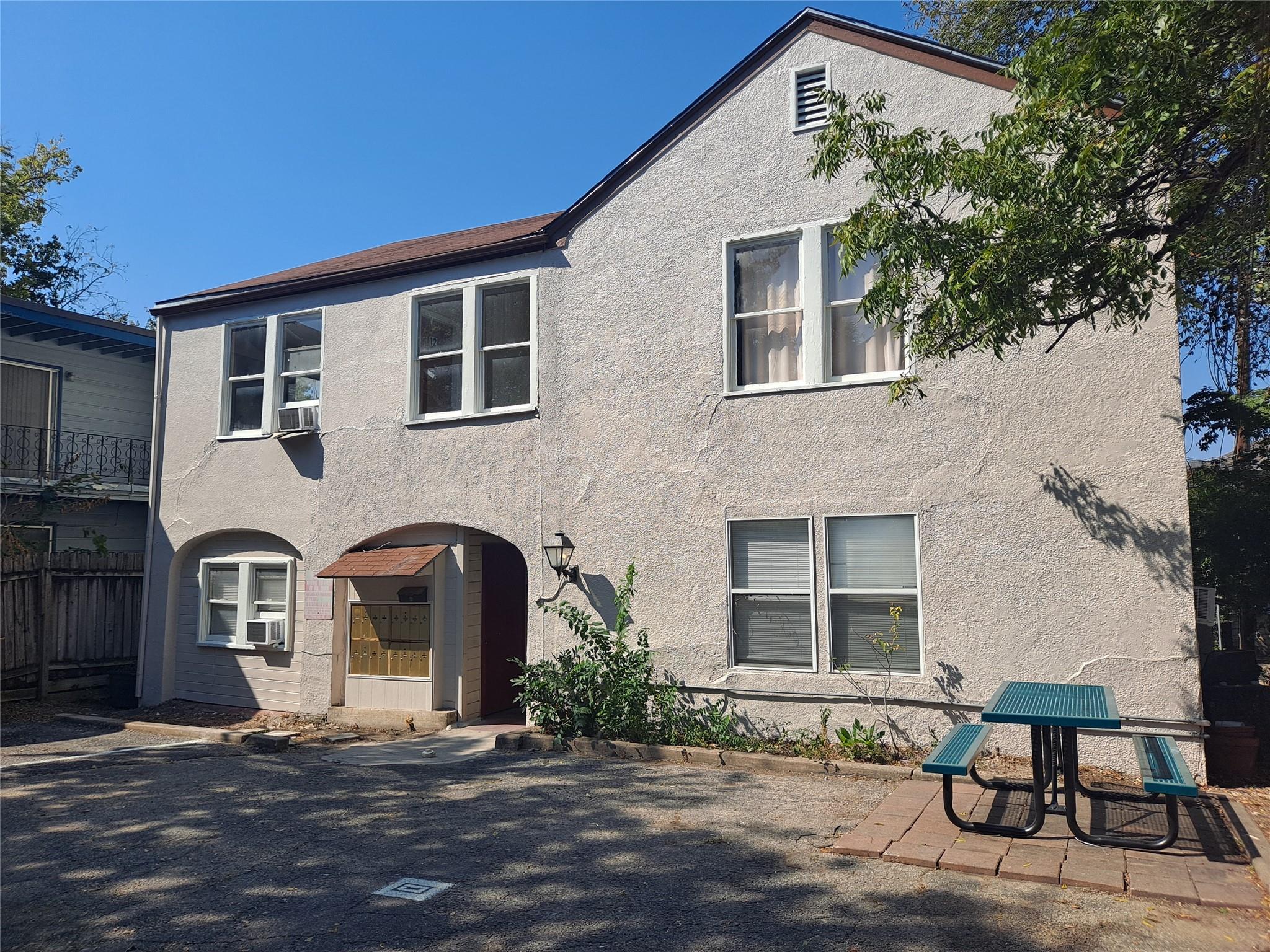 1906 San Gabriel ST 11