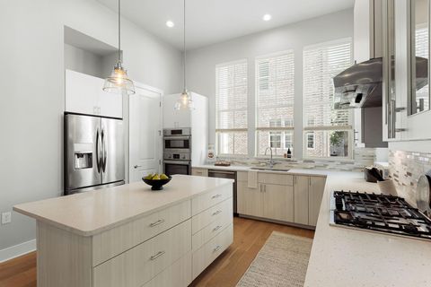 Tiny photo for 1215 Shore District DR, Austin, TX 78741 (MLS # 6883220)
