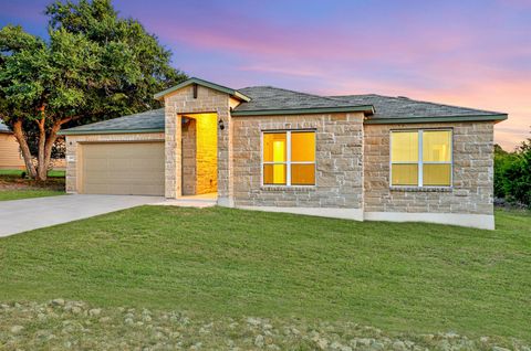 Photo of 21807 Osage LN, Lago Vista, TX 78645 (MLS # 9955938)