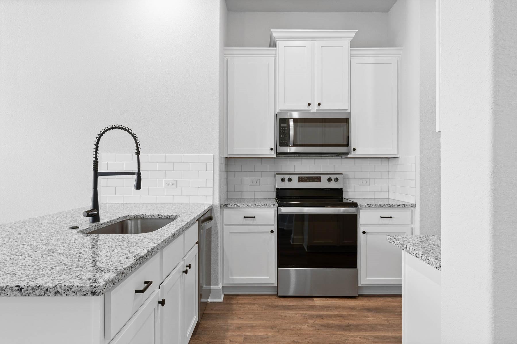 9617 Gladsome PATH