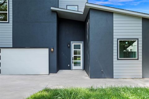 Tiny photo for 3613 Munson ST, Austin, TX 78721 (MLS # 4641557)