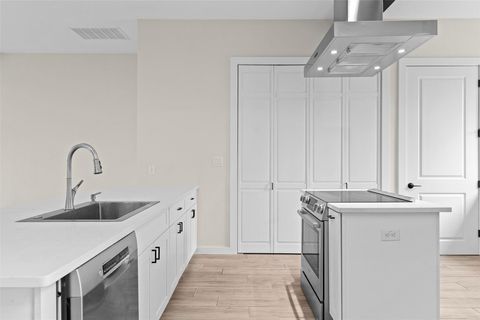 Tiny photo for 3613 Munson ST, Austin, TX 78721 (MLS # 4641557)