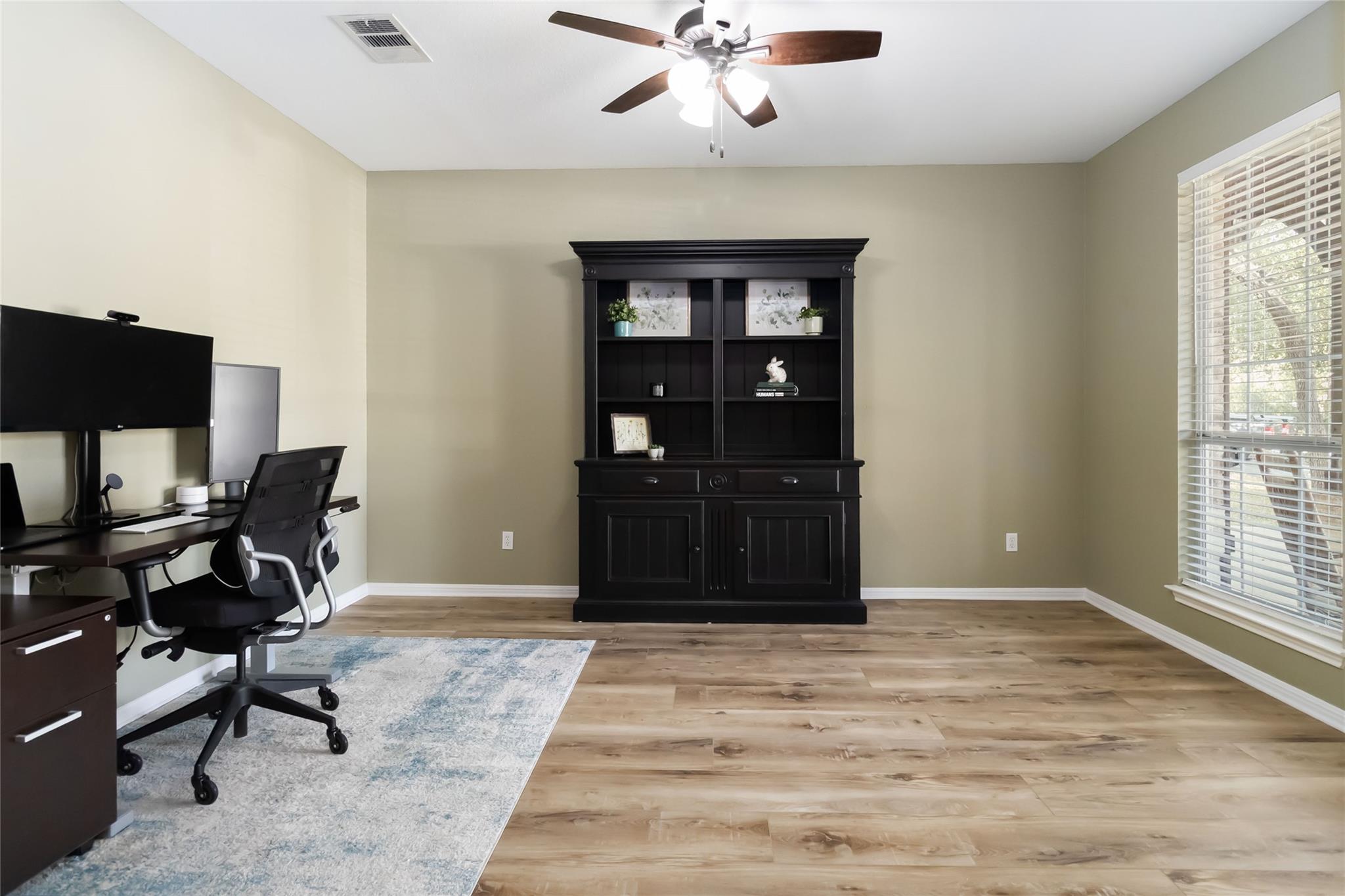 4525 Three Arrows CT