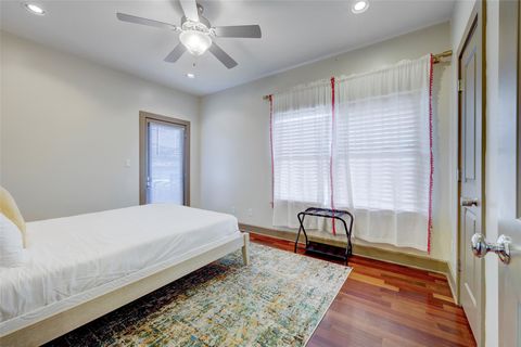 Tiny photo for 602 W N Loop BLVD, Austin, TX 78751 (MLS # 1314701)