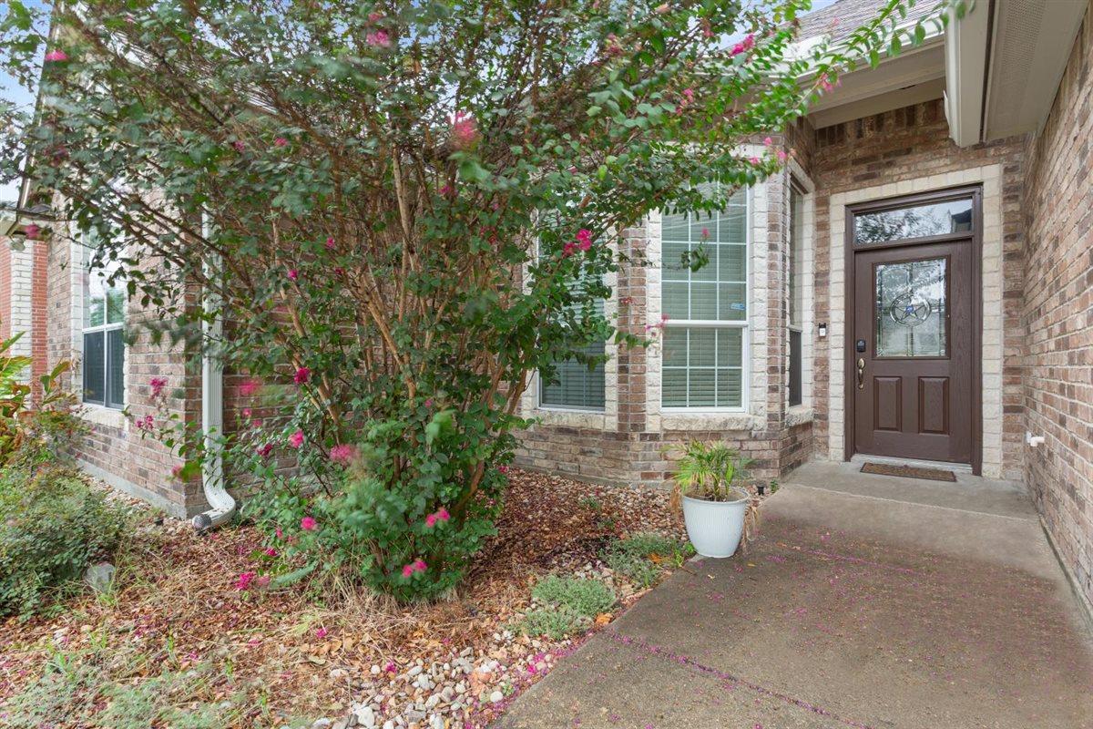 3201 Bonham Ave