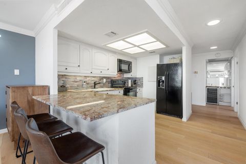 Tiny photo for 1122 Colorado ST #2007, Austin, TX 78701 (MLS # 9341927)