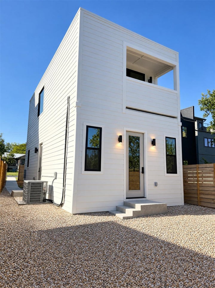 Photo 1 of 24 — 4709 Depew Ave 2, Austin, TX 78751
