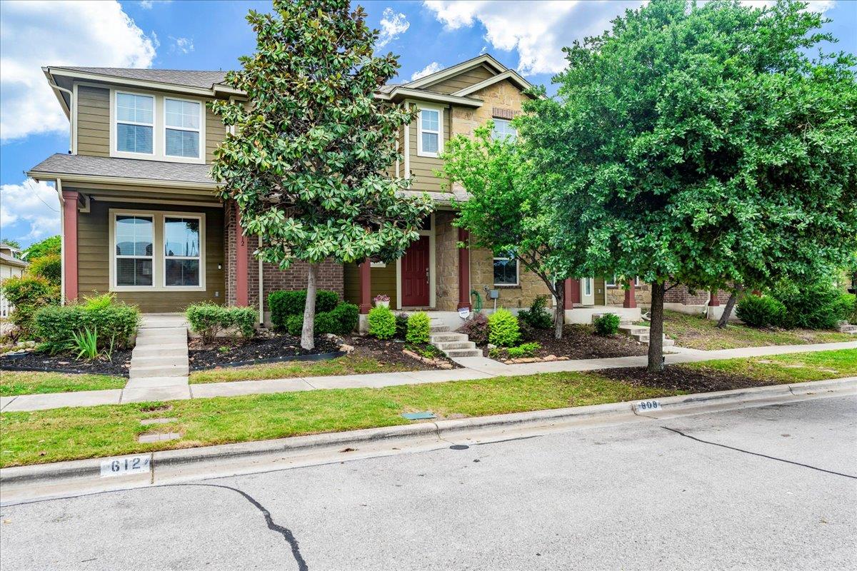 608 Lookout Tree LN
