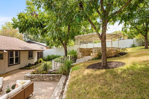 Tiny photo for 2708 Carnarvon LN, Austin, TX 78704 (MLS # 8615062)