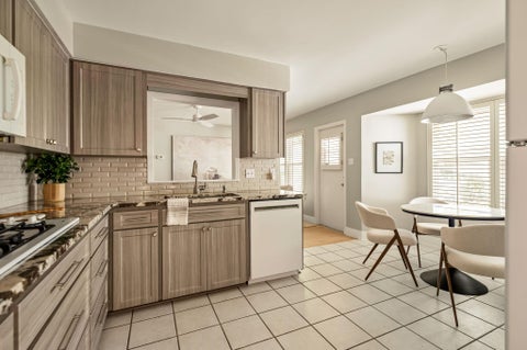 Tiny photo for 2708 Carnarvon LN, Austin, TX 78704 (MLS # 8615062)