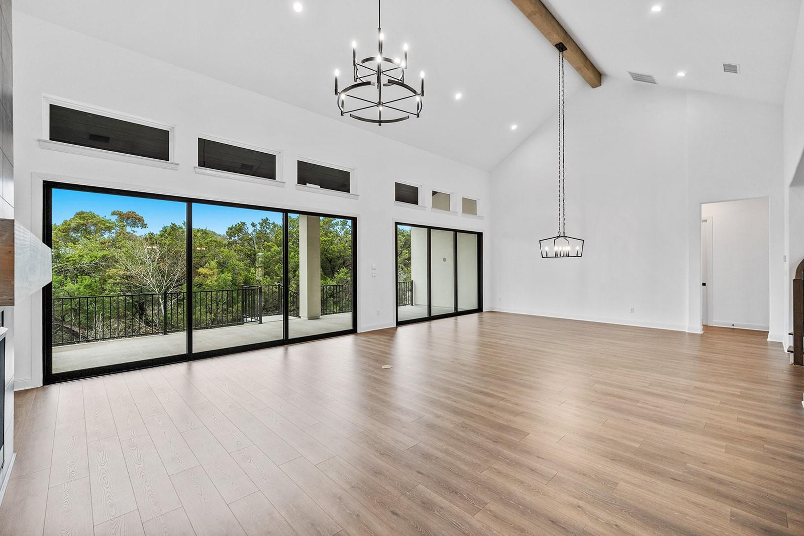 2000 Crimson Sunset DR