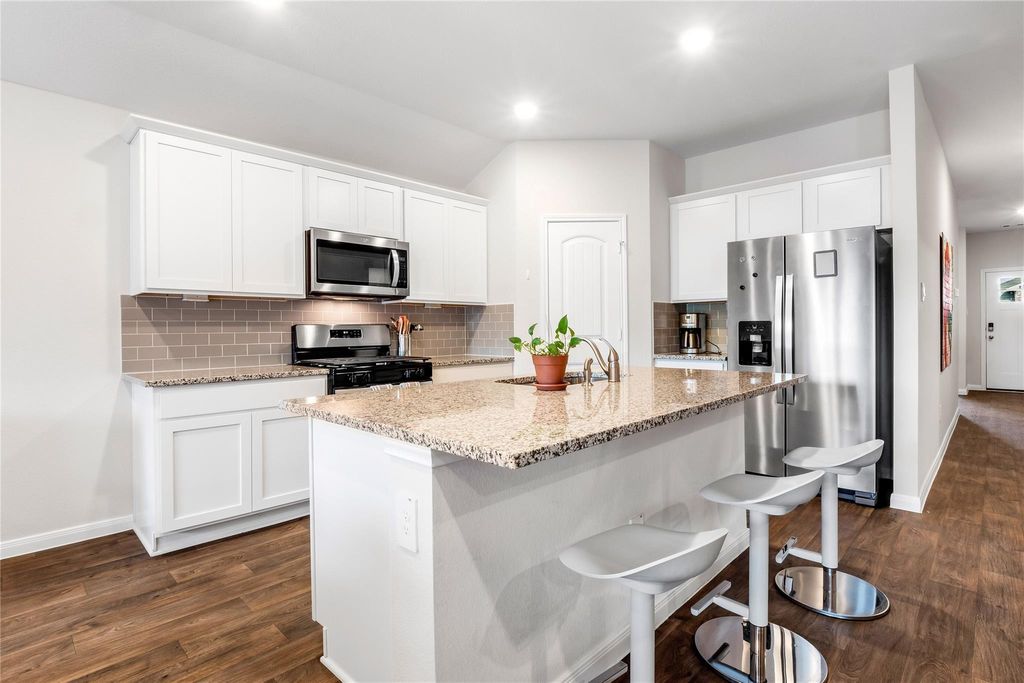 Photo of 408 St Thomas ST, Lockhart, TX 78644 (MLS # 6771133)