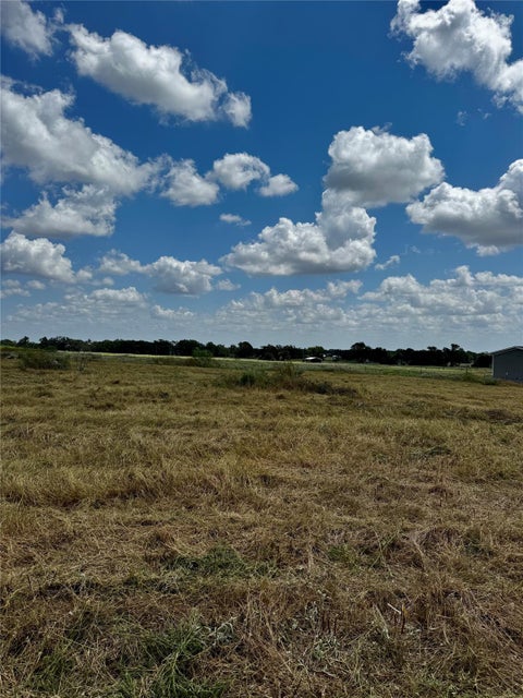 Photo of 261 Engelke RD, Kingsbury, TX 78638 (MLS # 7863013)