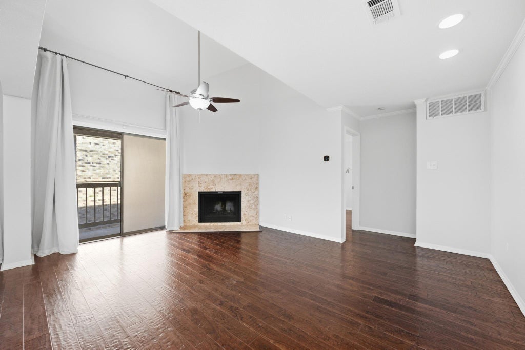 Photo of 8888 Tallwood DR #1306, Austin, TX 78759 (MLS # 2353609)